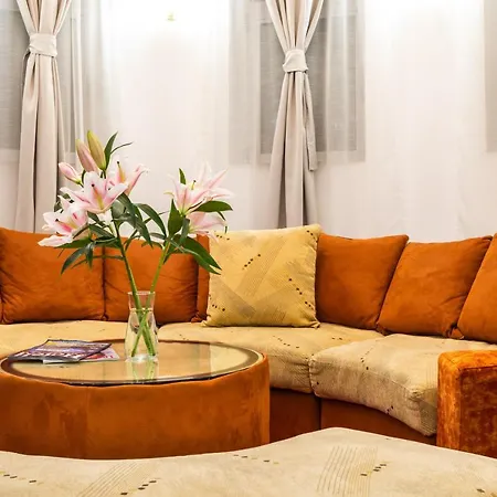 Hotel Garni Royal Crown