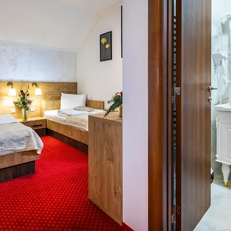 Hotel Garni Royal Crown