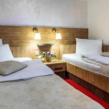 Hotel Garni Royal Crown 3*