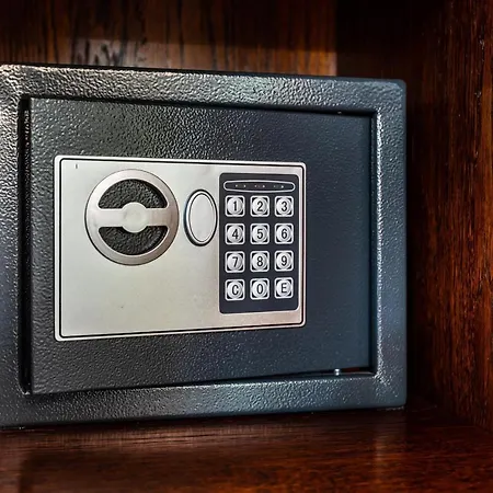 Hotel Garni Royal Crown 3*