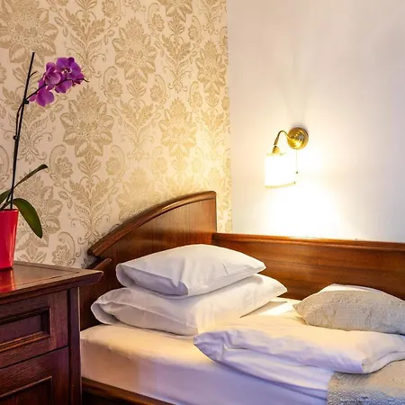 Garni Royal Crown 3* Subotica