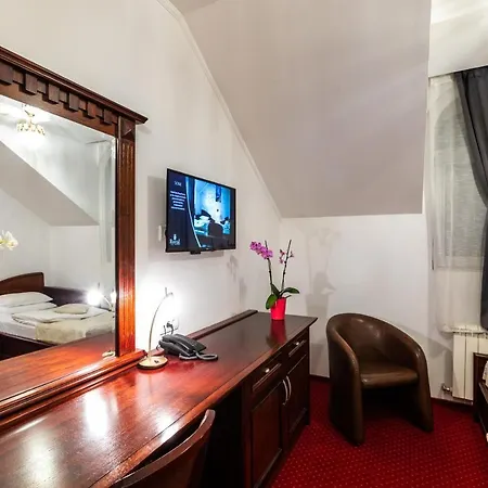 Garni Royal Crown 3* Subotica