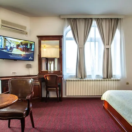 Garni Royal Crown Hotel 3*