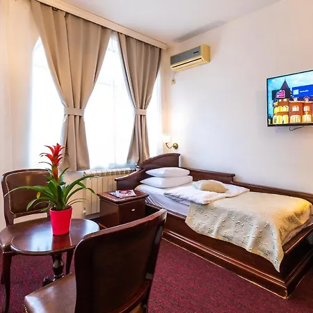 Garni Royal Crown Hotel
