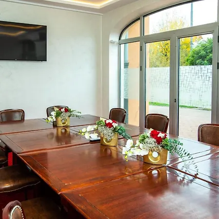 Garni Royal Crown Subotica