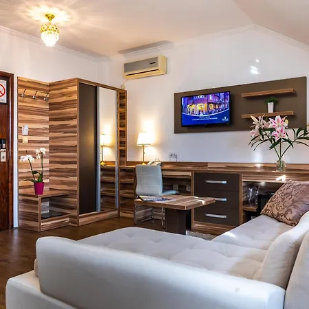 Garni Royal Crown Subotica