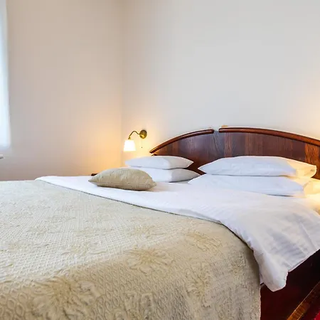 Garni Royal Crown Hotel Subotica