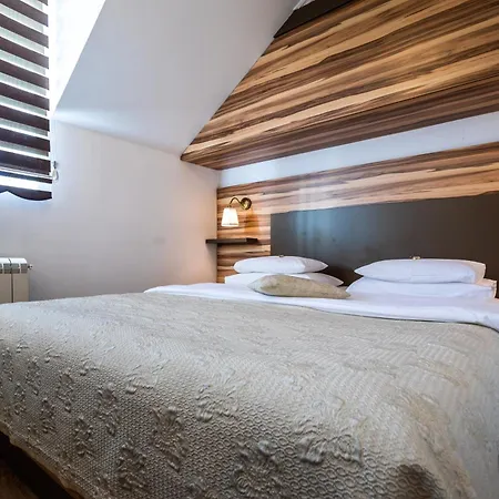 Garni Royal Crown Hotel 3*