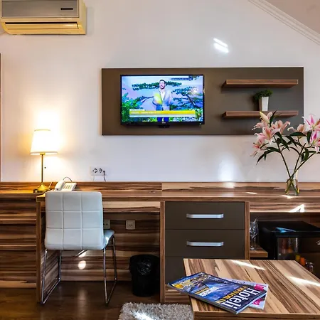 Garni Royal Crown 3*