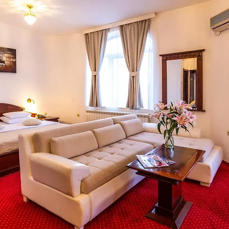 Garni Royal Crown 3* Subotica