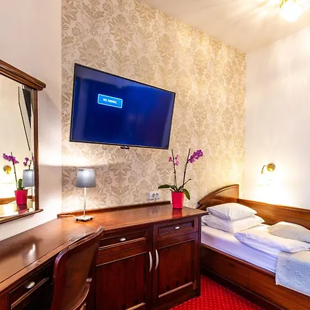 Hotel Garni Royal Crown 3*