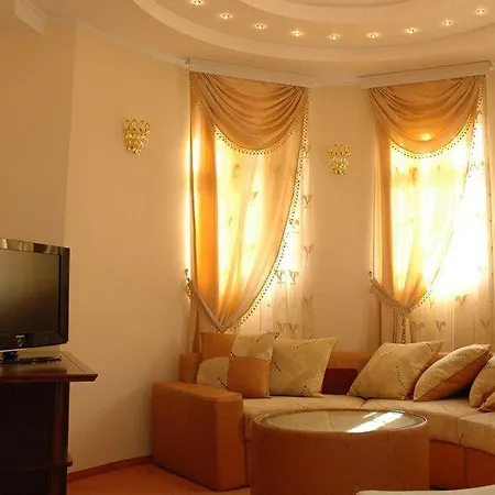 Garni Royal Crown 3* Subotica