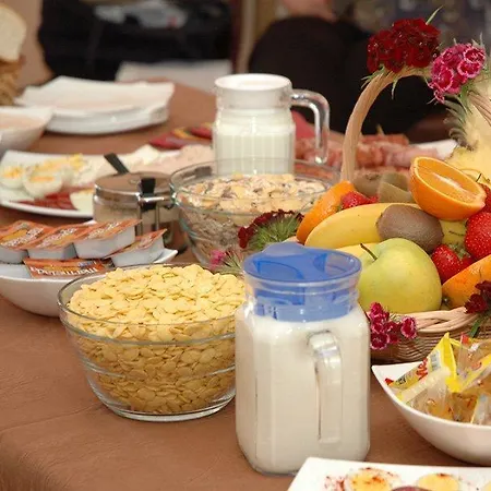 Garni Royal Crown 3* Subotica