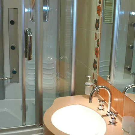 Garni Royal Crown Hotel